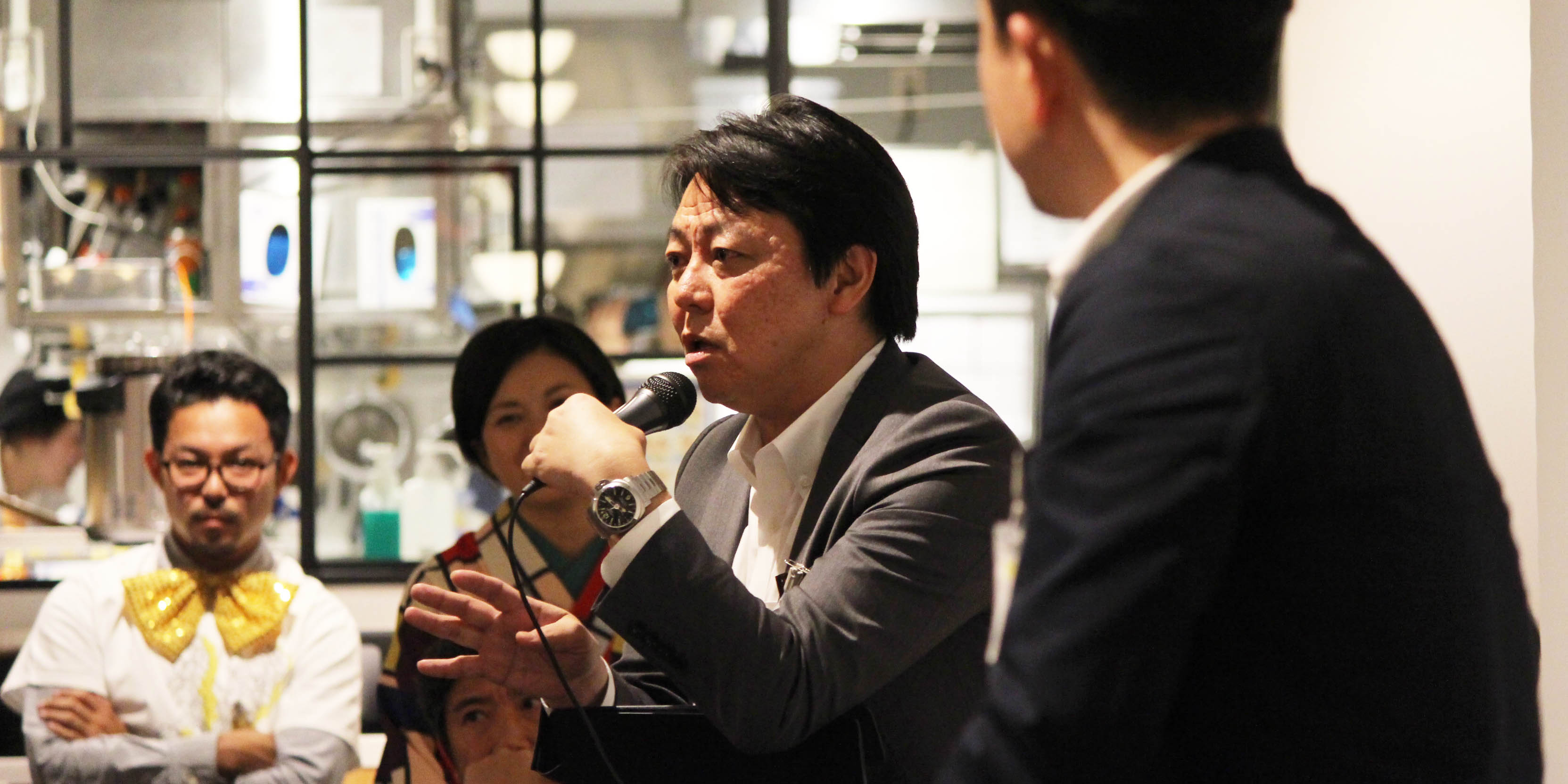 行き過ぎた投機性は人を狂わせる––ビットコインなど、仮想通貨の負の側面を説く | ログミーBusiness